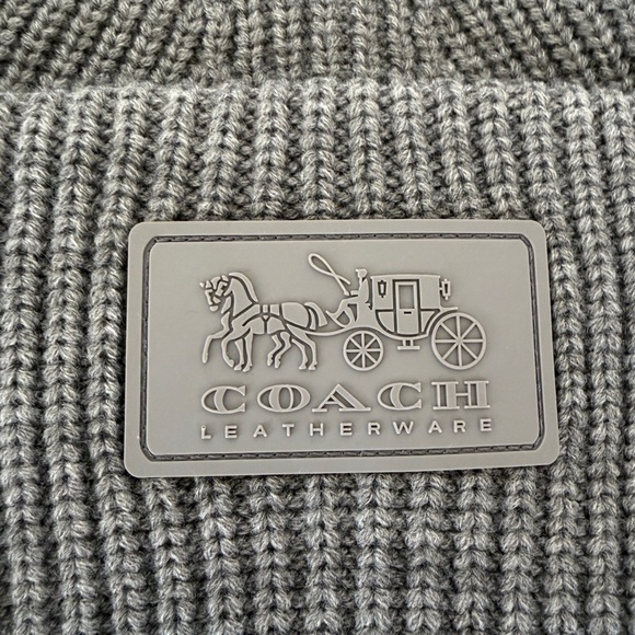 Authentic Coach Patch Logo Rib Knit Cuff Beanie Hat Dove Grey NWOT - Picture 4 of 6